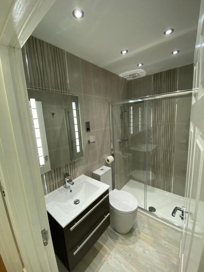 Luxury Apartment Apt4 Вулвергемптон Экстерьер фото